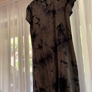 T-shirt dress